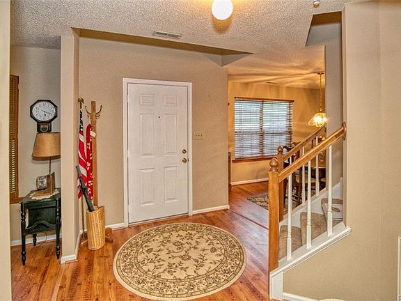 4th image of 4584 Village Park Dr E