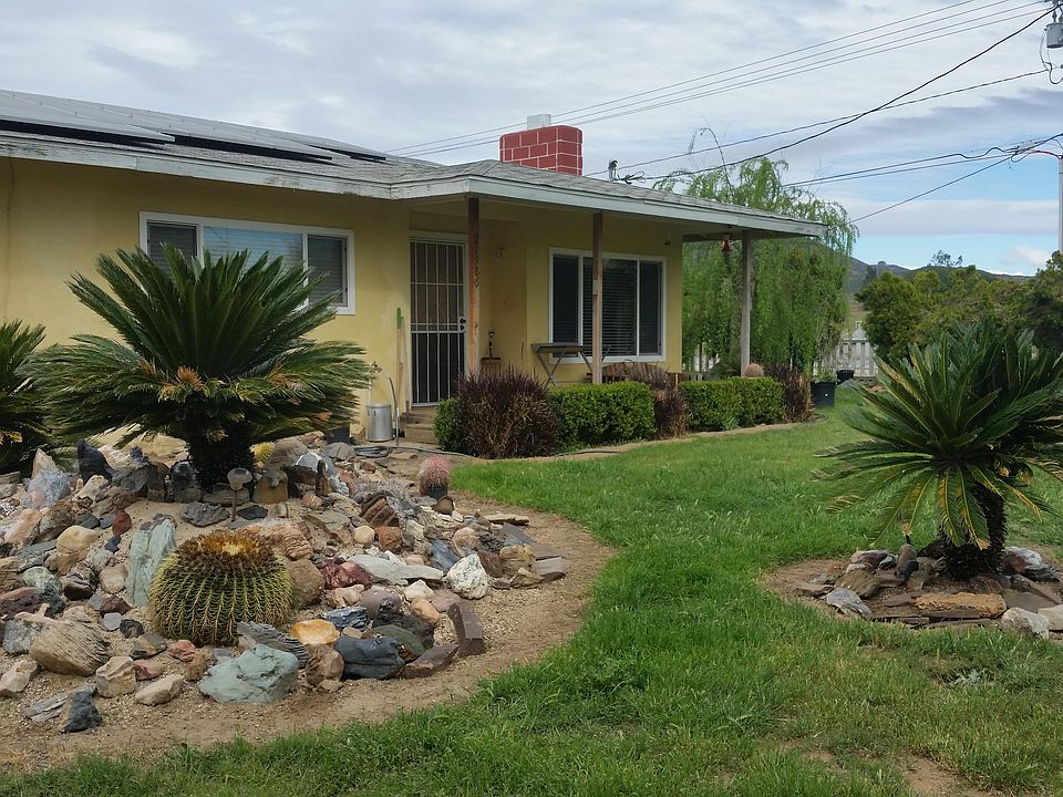 1st image of 21986 Canyon Dr