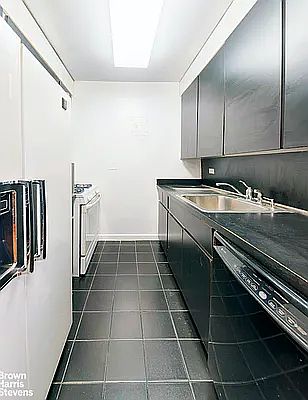 3rd image of 303 E 57th St APT 10C