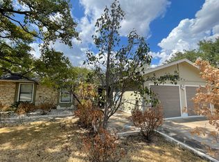 8906 Pineridge Dr, Austin, TX 78729
