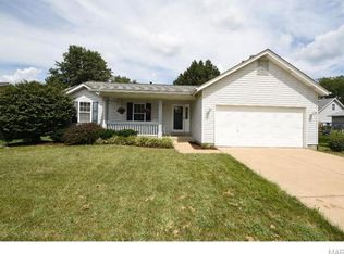 489 Brickingham Dr, Saint Peters, MO