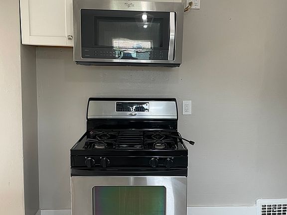 3rd image of 1446 N Verbena St