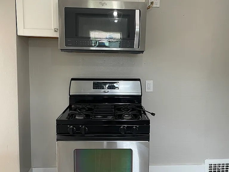 1446 N Verbena St — Photo 3