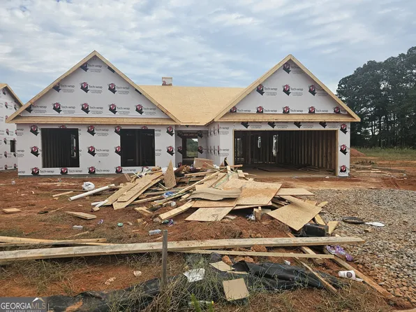 156 Lake Meadows Dr #50, Winder, GA 30680