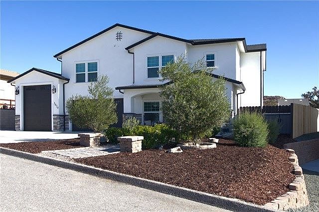 1st image of 3620 Lakeside Village Dr