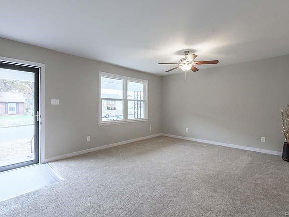4th image of 3304 Sussex Dr