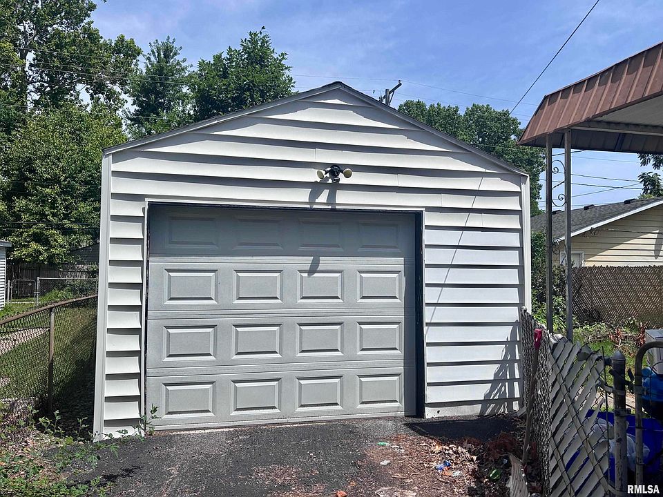 2nd image of 1525 E Converse Ave