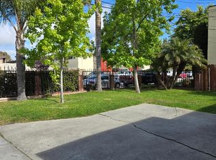 1987 Maple Ave #A, Costa Mesa, CA 92627