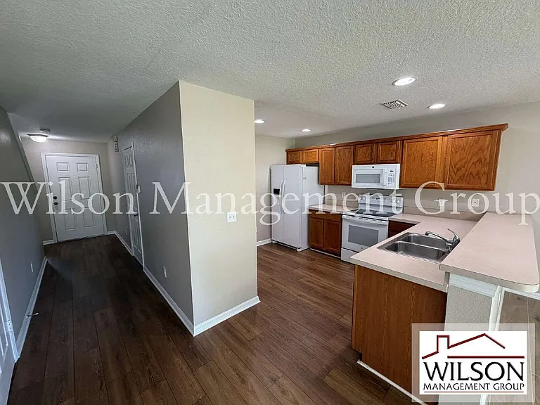 12664 Somerset Oaks St — Photo 8