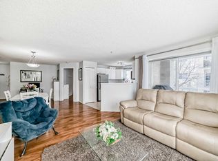 1000 E Citadel Meadow Poin NW #202, Calgary, AB T3G5N5