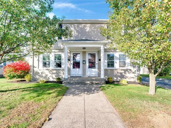 10-12 Maplewood Dr, Pawtucket, RI 02861