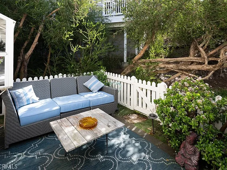 33255 Ocean Rdg — Photo 23