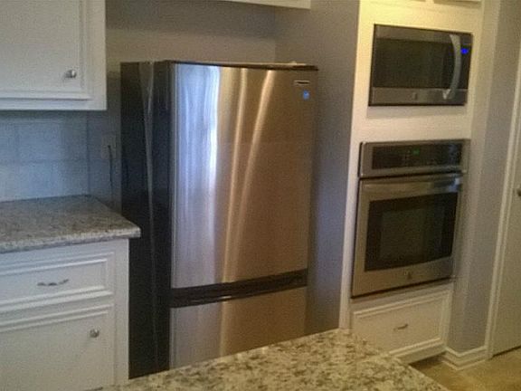 3rd image of 2606 Ashmont Dr