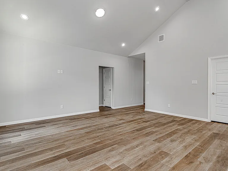 2511 Birdell St — Photo 8