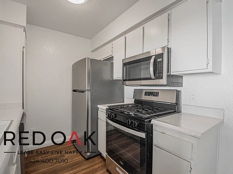 10346 Commerce Ave #6 — Photo 15