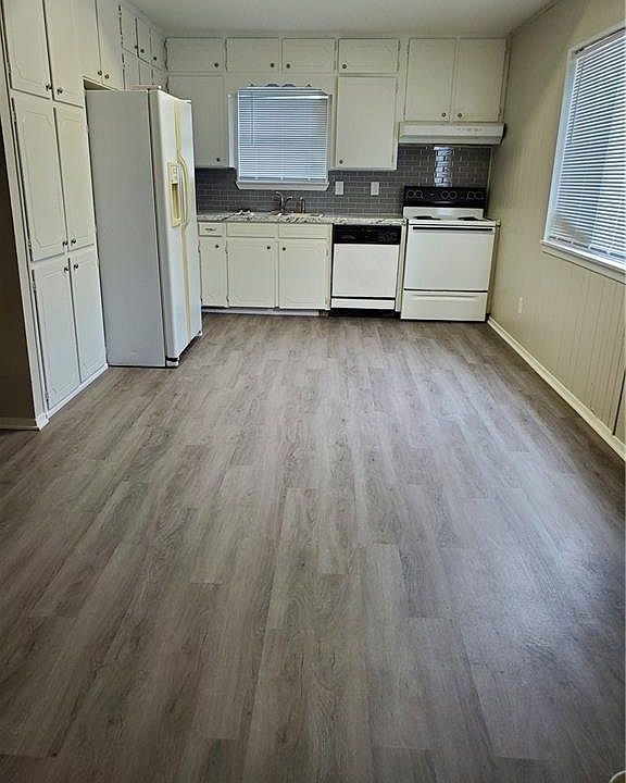 1st image of 1065 Linde St #1065