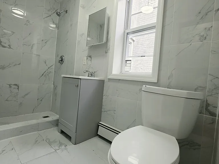938 W Side Ave #4 — Photo 6