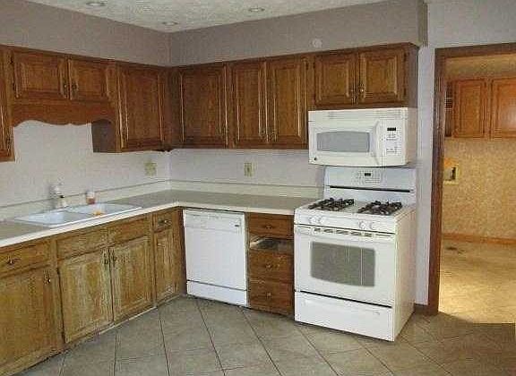 5th image of 882 Leatherwood Dr