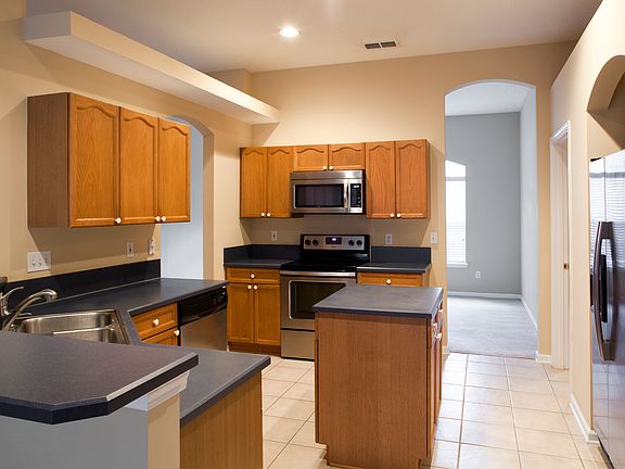 3rd image of 4416 N Pennycress Pl