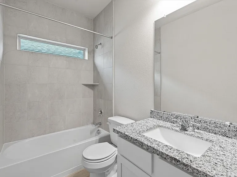 5308 Cj Walker Ln — Photo 9