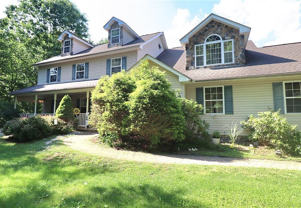 1st image of 128 Frantz Rd