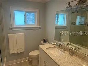 196 Overbrook Dr E — Photo 10