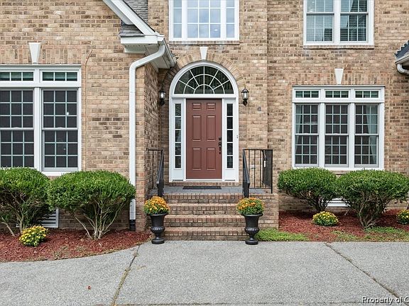 2nd image of 6041 Brickshire Dr