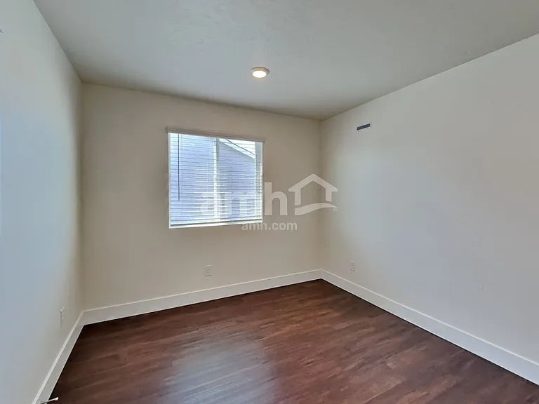9480 W Clancey St — Photo 18