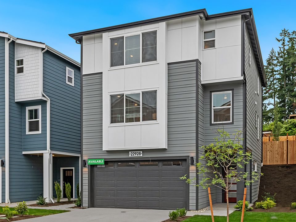 Pictures are for example only. Lot/Features/Finishes may differ per plan