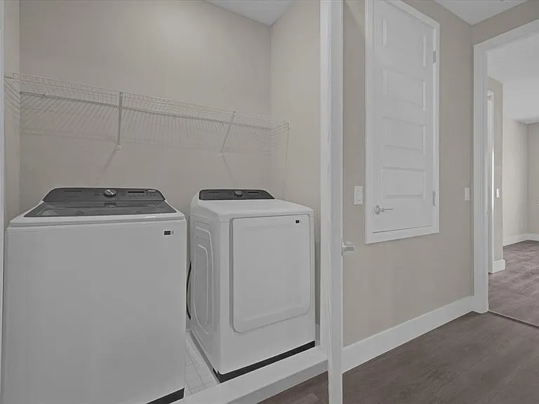7838 Spectrum Dr — Photo 22