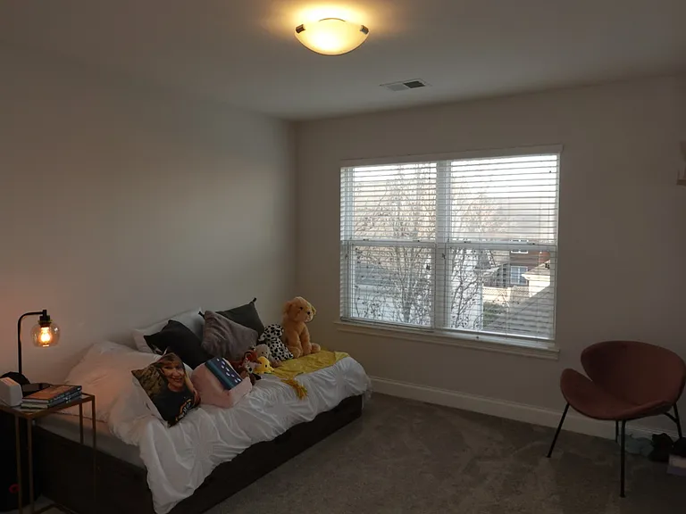 120 Jasper Ave — Photo 16