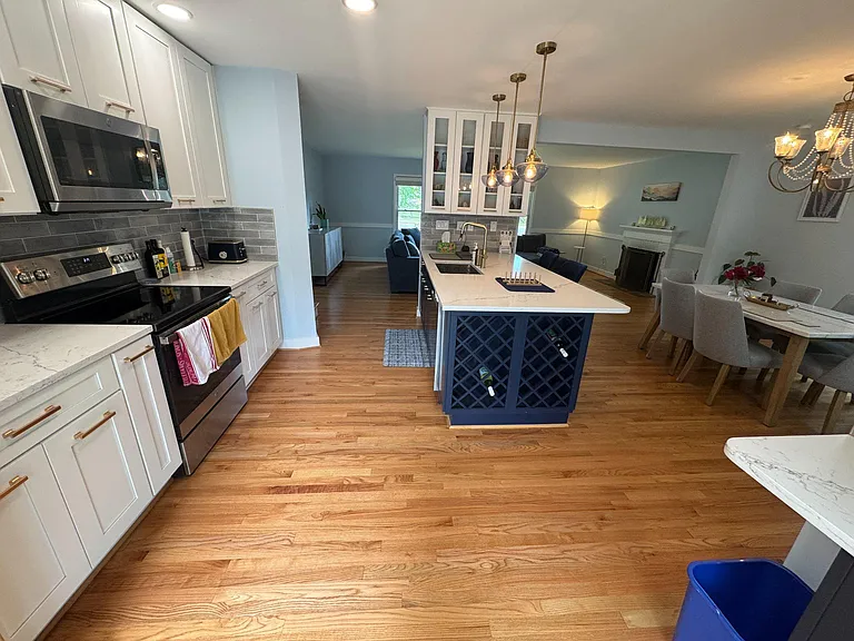 1100 Maple Ave E — Photo 30