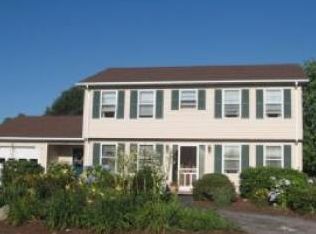 35 Jamestown Blvd, Narragansett, RI 02882