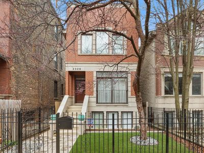 2328 W Charleston St, Chicago, IL, 60647