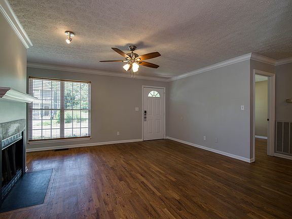 2nd image of 408 McAdoo Ave