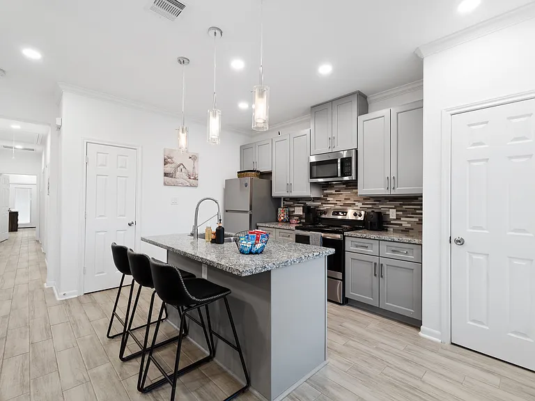 7980 Ethel St — Photo 12
