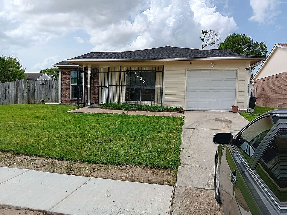 1st image of 14203 Dartwood Dr
