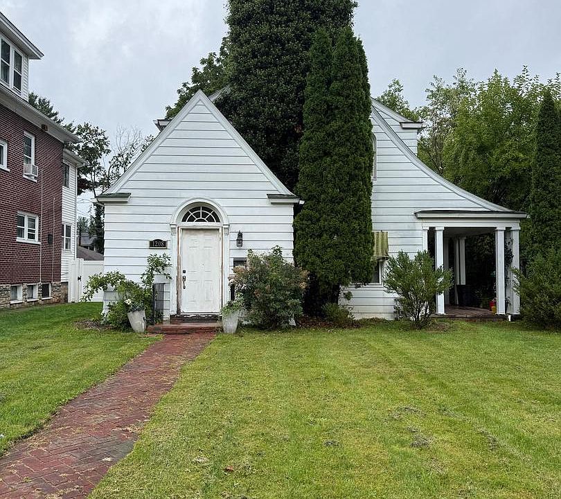 1st image of 1208 Walnut St