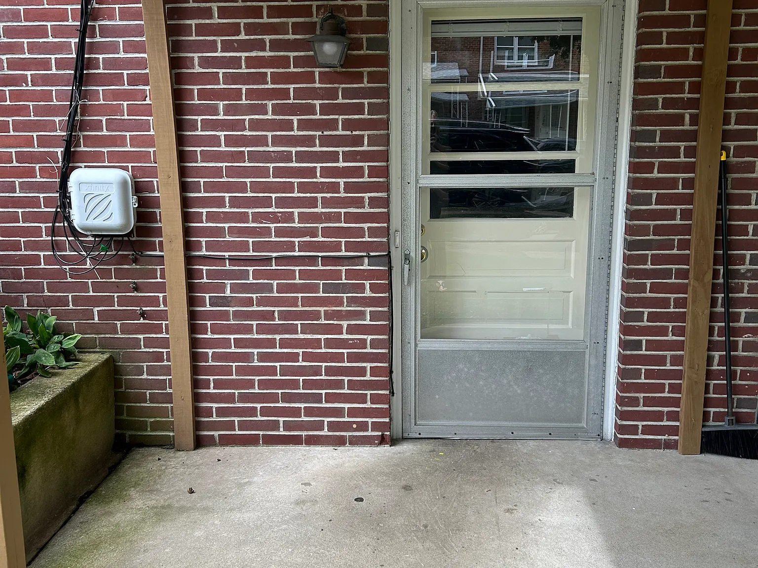Studio, $850 — Photo 1