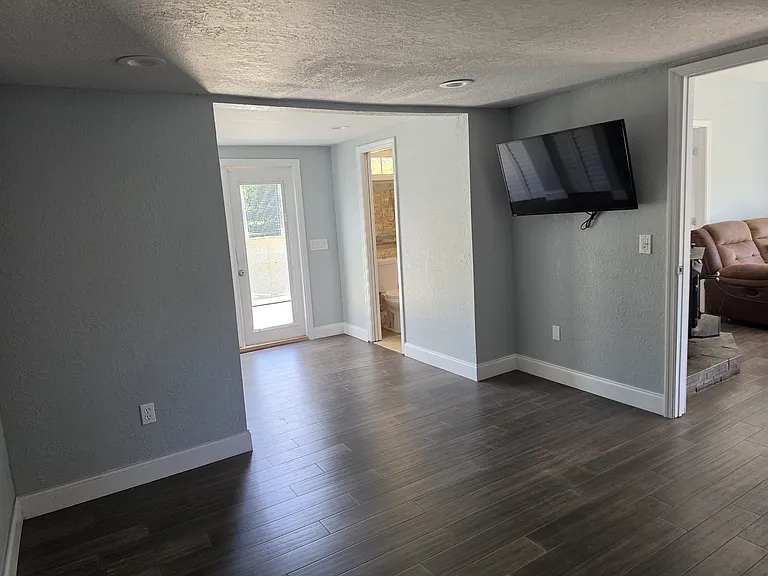 16215 SE Hawthorne Rd — Photo 27