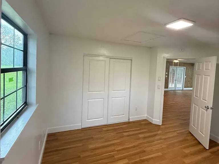 2230 Endsley Rd — Photo 26
