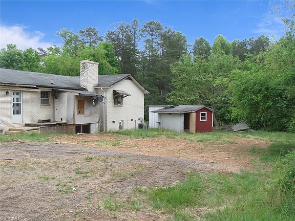 3rd image of 1989 Haymeadow Rd