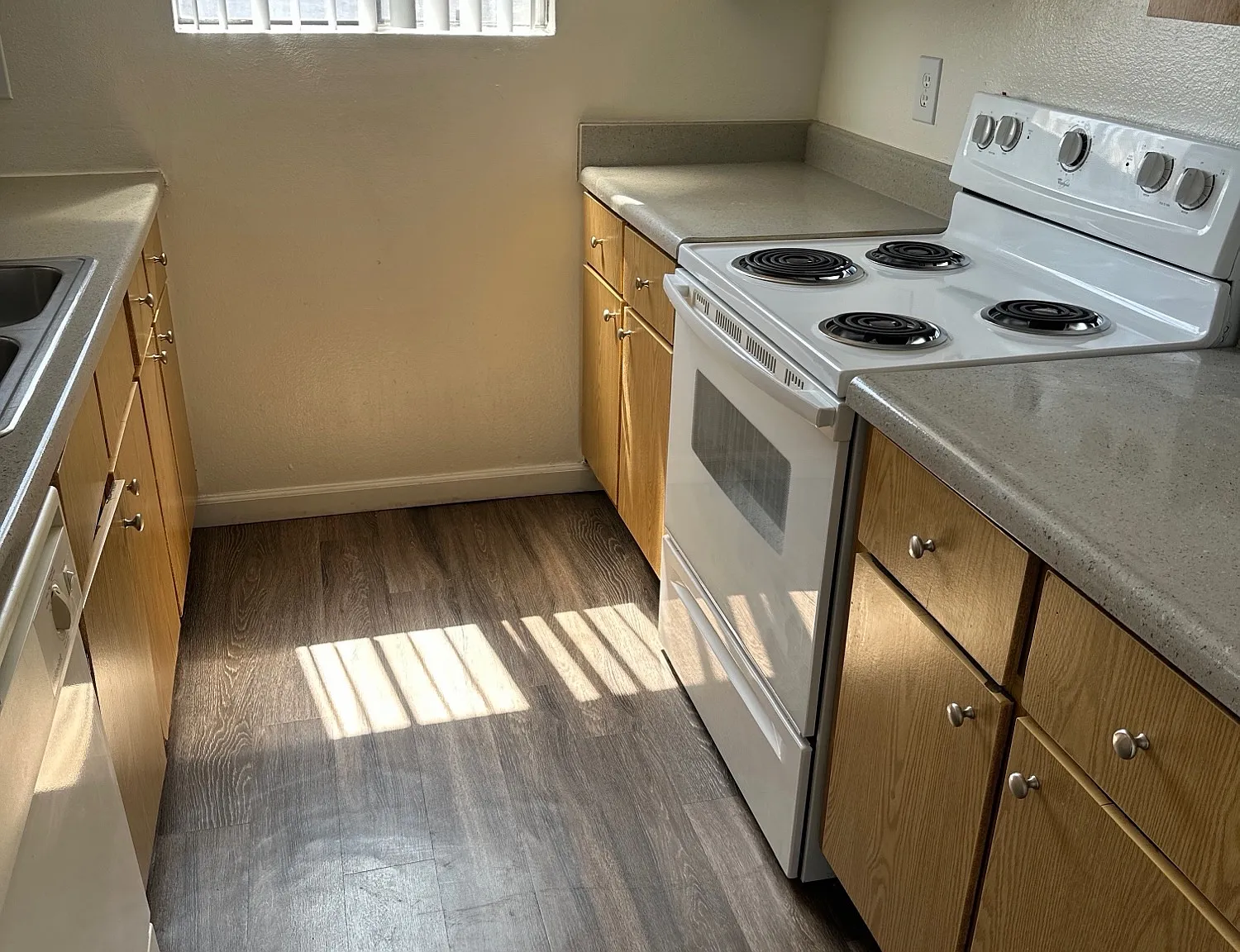 Appletree Apartments — Photo 1