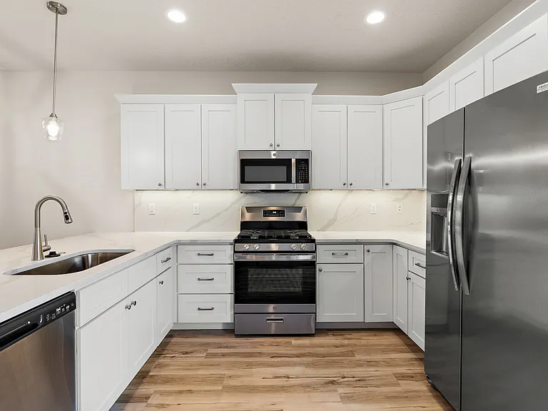 2437 S Kindful Ln — Photo 3