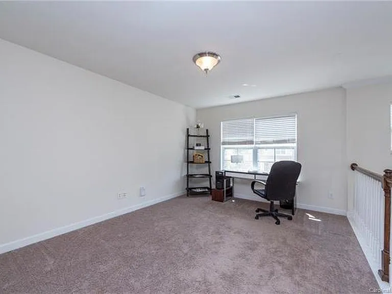 4558 Craigmoss Ln — Photo 21