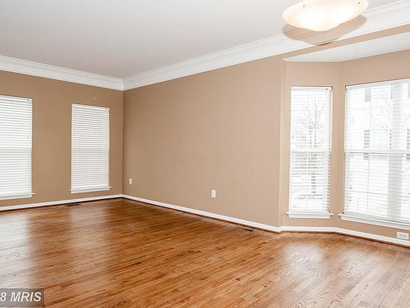 3rd image of 6653 Patent Parish Ln
