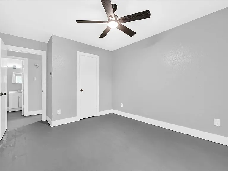 3802 Dabney Apartments — Photo 21