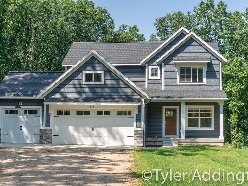1st image of 8369 Buckstone Ct NE