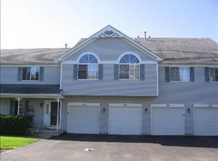 112 Village Creek Dr, Lake In The Hills, IL