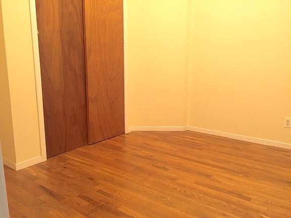 5th image of 421 W 45th St #3A